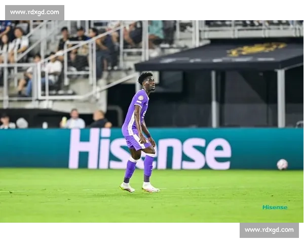 尤文 5 年 600 万欧锁定小孔塞桑,波尔图坚持 3000 万欧一分不让